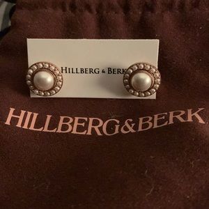 Hillberg & Berk Pearl bloom earrings
